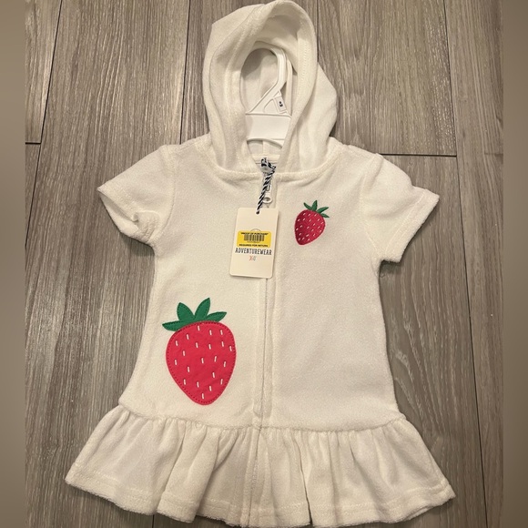 ADVENTUREWEAR 360 - Baby Swimsuit cover-up with Stawberries - Picture 1 of 4